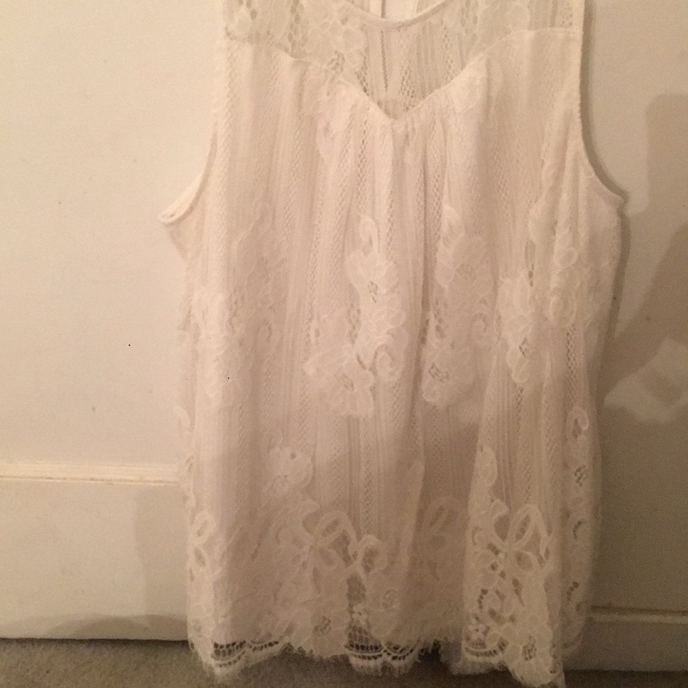 White lace tank top